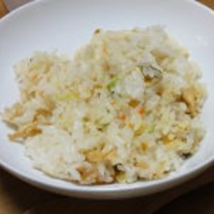 電子レンジで 10 分野菜ピラフ（吸水なし）